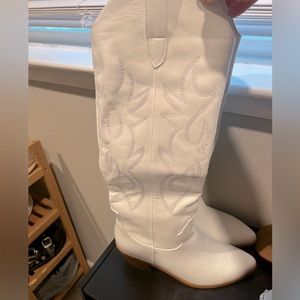 White cowboy boots size 9